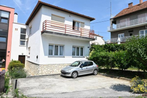 Apartment Aby